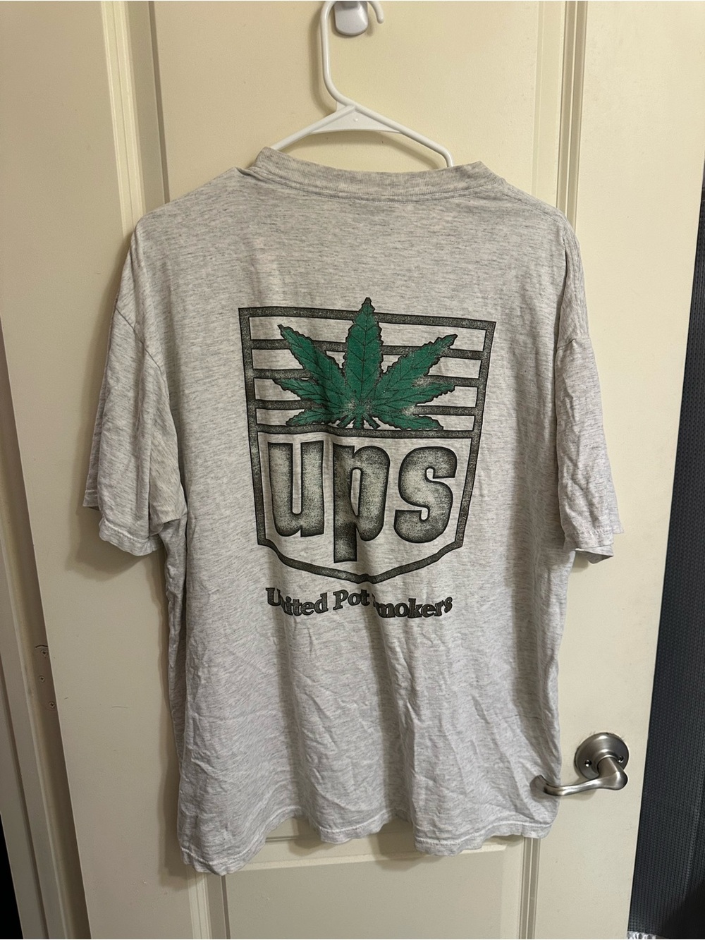 UPS Logo Short Sleeve Tee - Light Gray & Green